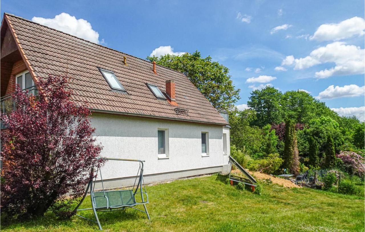 3 Bedroom Nice Home In Pinnow Ot Godern Esterno foto