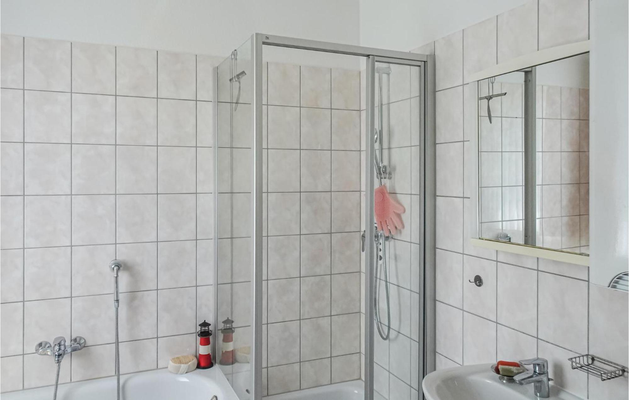 3 Bedroom Nice Home In Pinnow Ot Godern Esterno foto